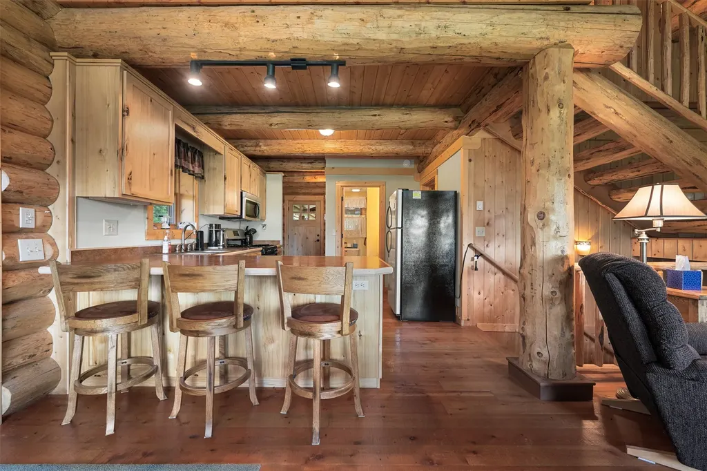 355 Tanager Trail Condon MT 59826