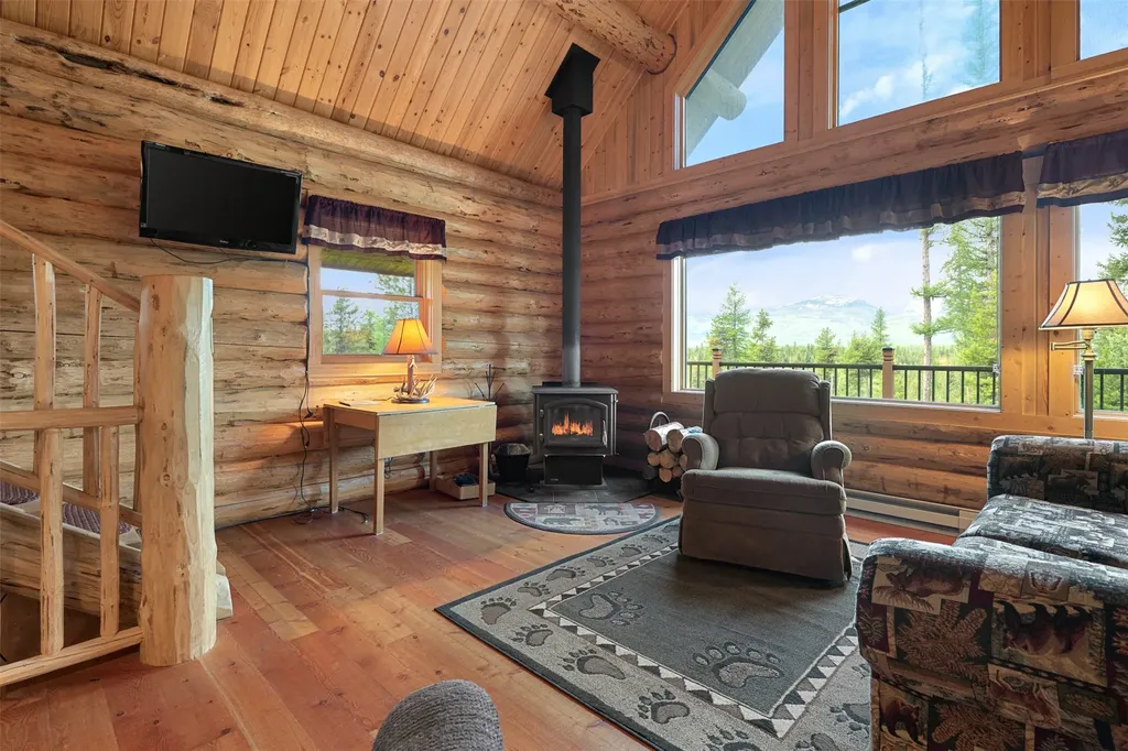 355 Tanager Trail Condon MT 59826