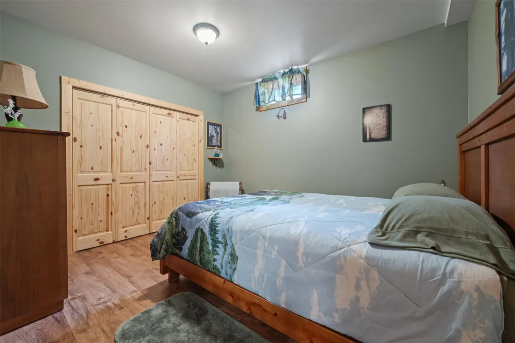 355 Tanager Trail Condon MT 59826