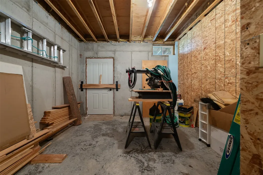 355 Tanager Trail Condon MT 59826