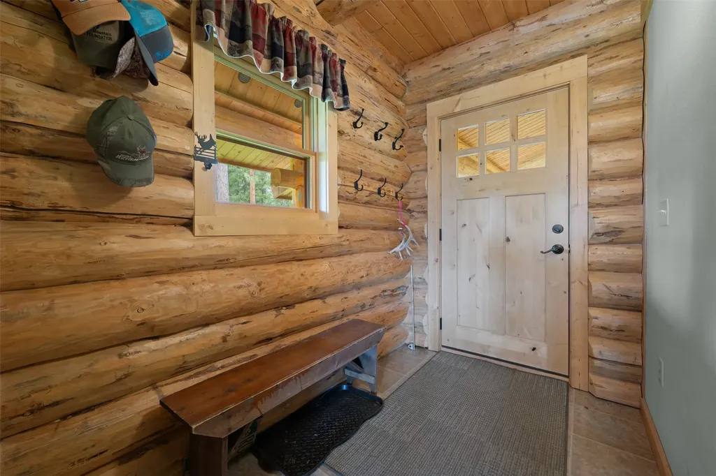 355 Tanager Trail Condon MT 59826