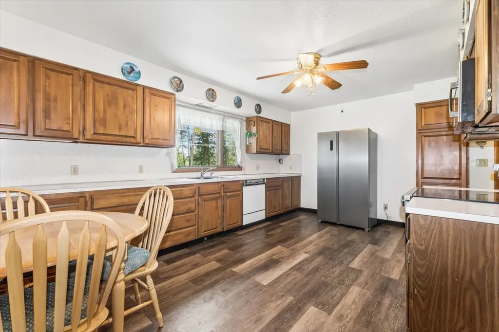 6650 Us Hwy 93 S Lakeside MT 59922
