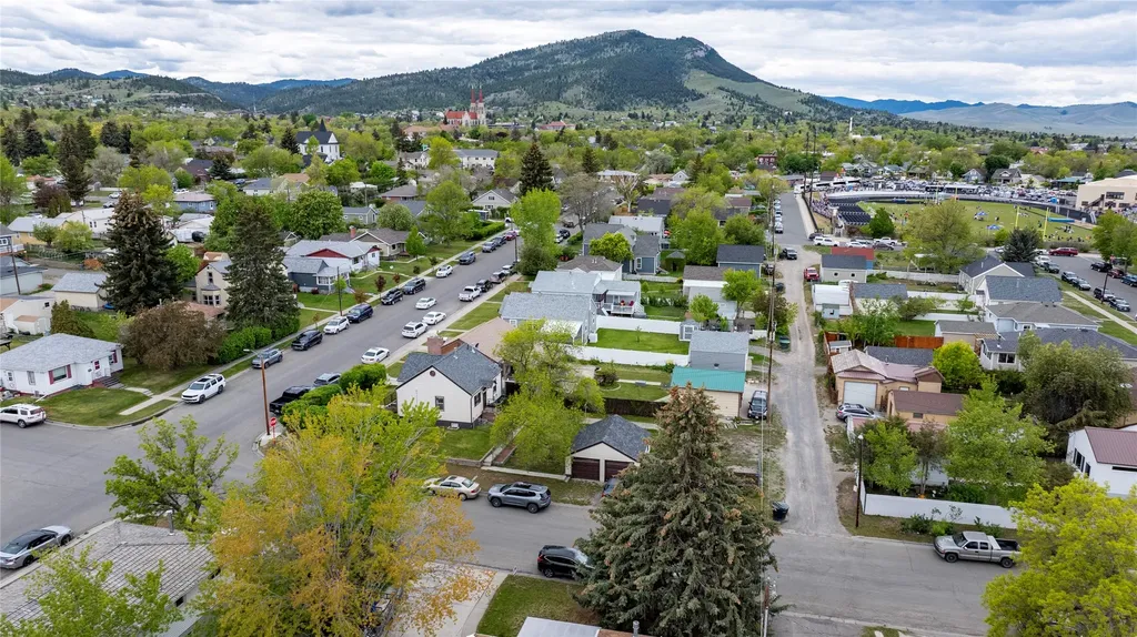 1038 Missoula Avenue Helena MT 59601