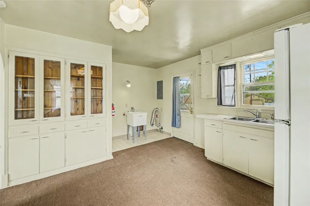 1038 Missoula Avenue Helena MT 59601