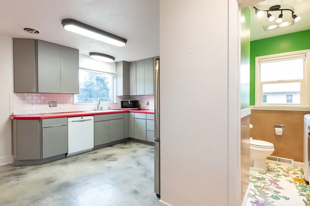 1732 Defoe Street Missoula MT 59802