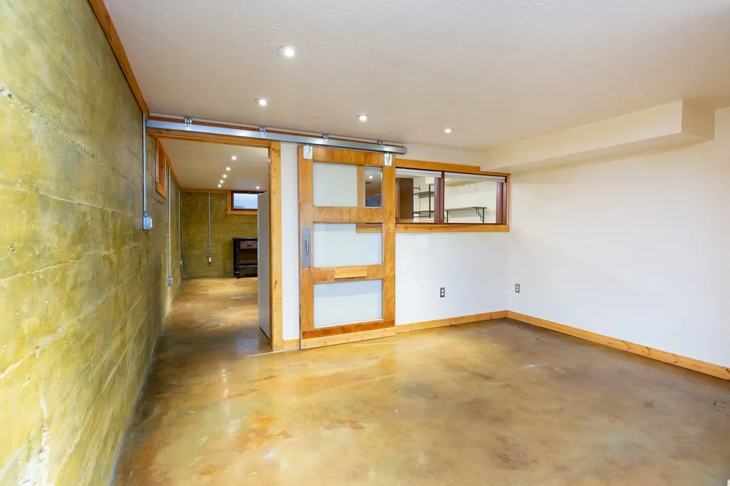 1732 Defoe Street Missoula MT 59802