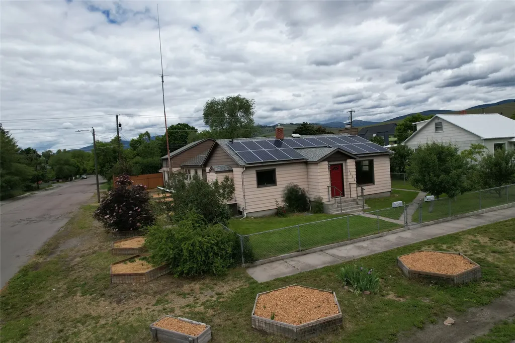 1732 Defoe Street Missoula MT 59802