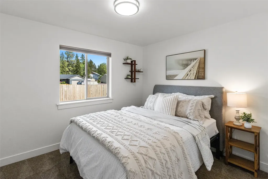 242 Kendal Loop Kalispell MT 59901