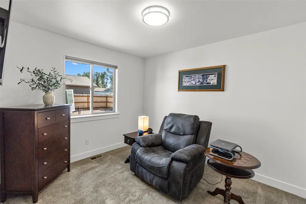 242 Kendal Loop Kalispell MT 59901