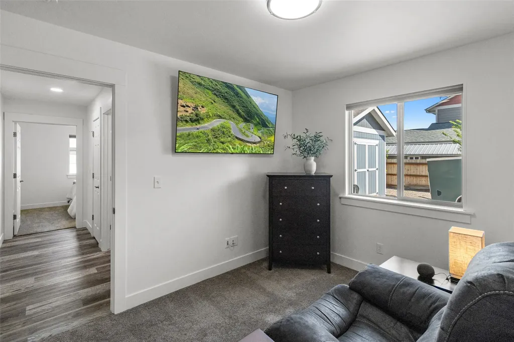 242 Kendal Loop Kalispell MT 59901