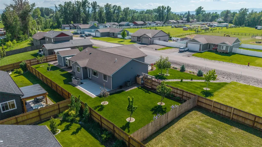 242 Kendal Loop Kalispell MT 59901