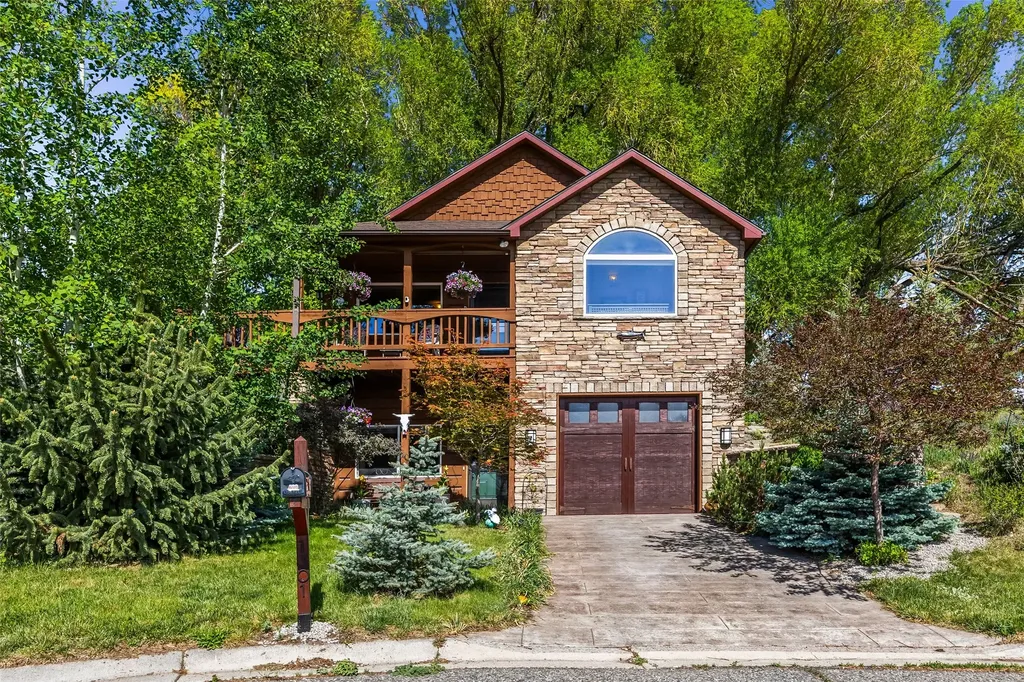 1301 Absaroka Court Livingston MT 59047