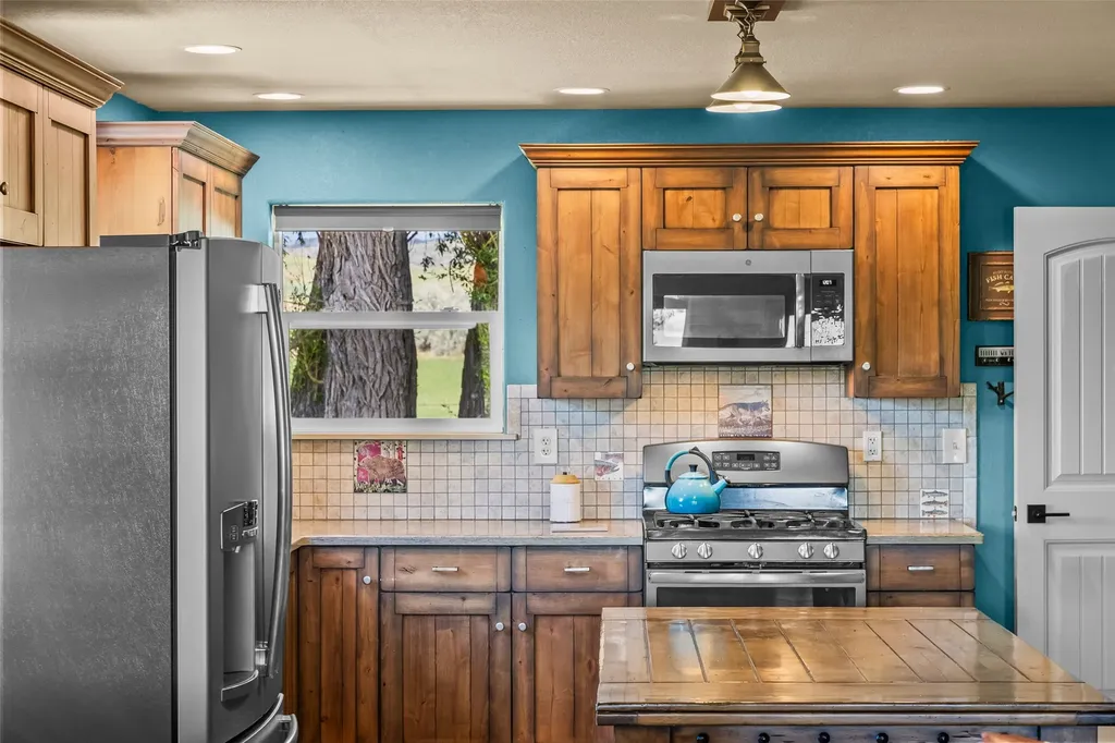 1301 Absaroka Court Livingston MT 59047