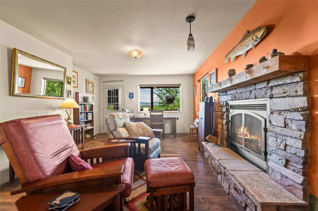 1301 Absaroka Court Livingston MT 59047