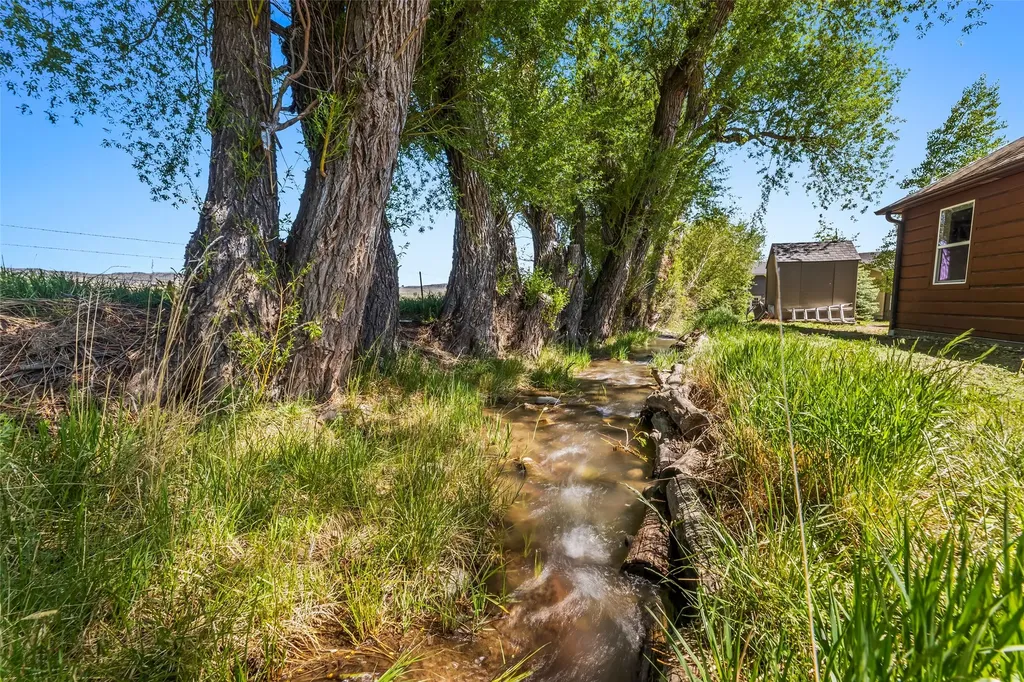 1301 Absaroka Court Livingston MT 59047