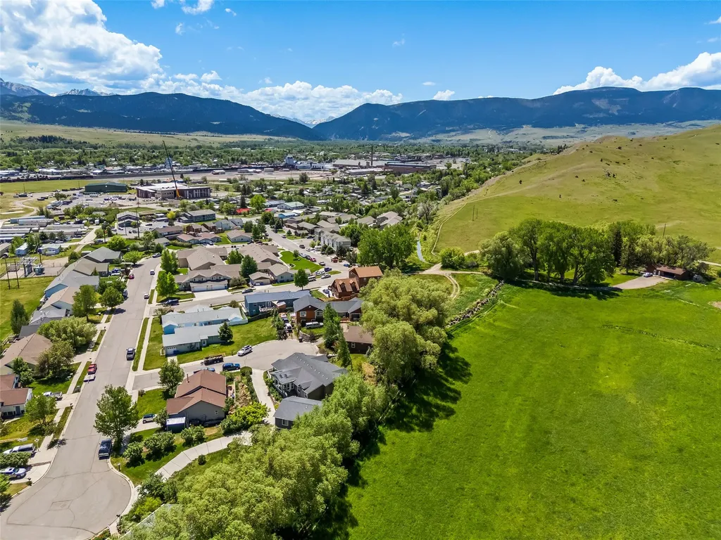 1301 Absaroka Court Livingston MT 59047