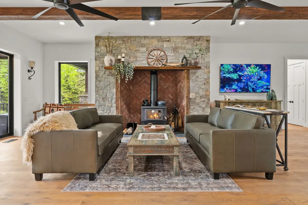 14051 Big Rock Way Bigfork MT 59911