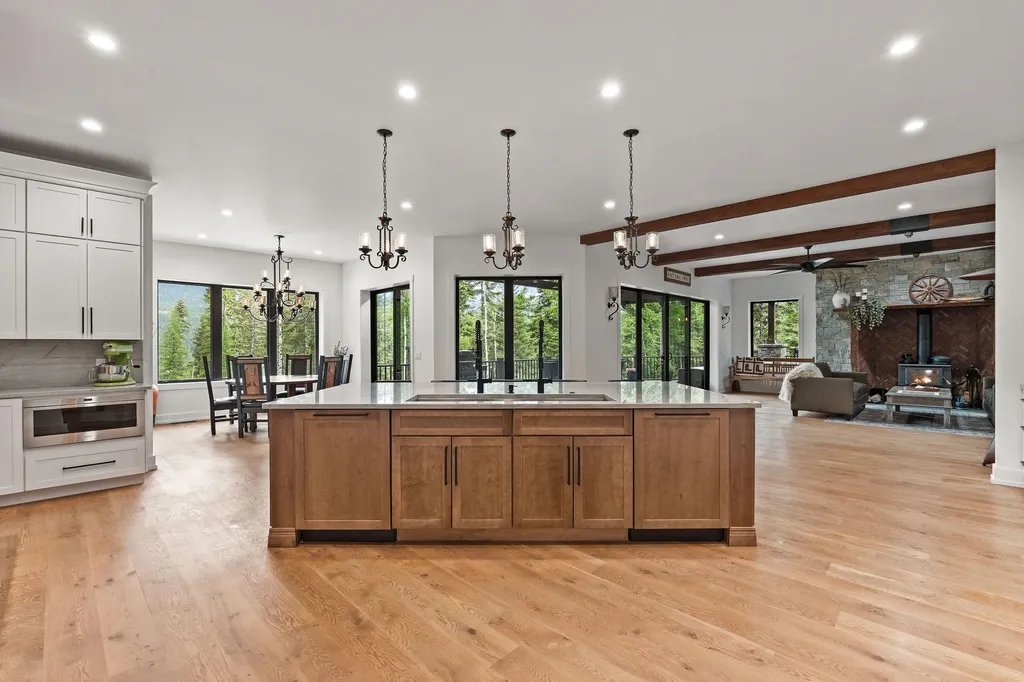 14051 Big Rock Way Bigfork MT 59911