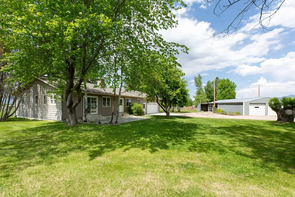 904 S Shoshone Loop Hamilton MT 59840