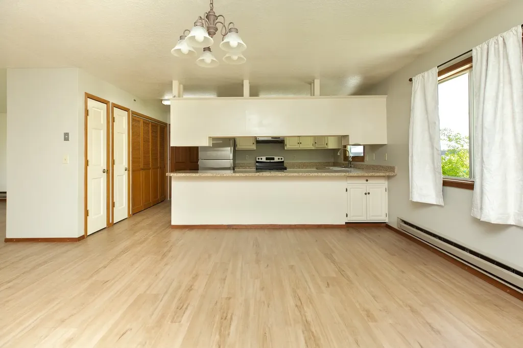 904 S Shoshone Loop Hamilton MT 59840