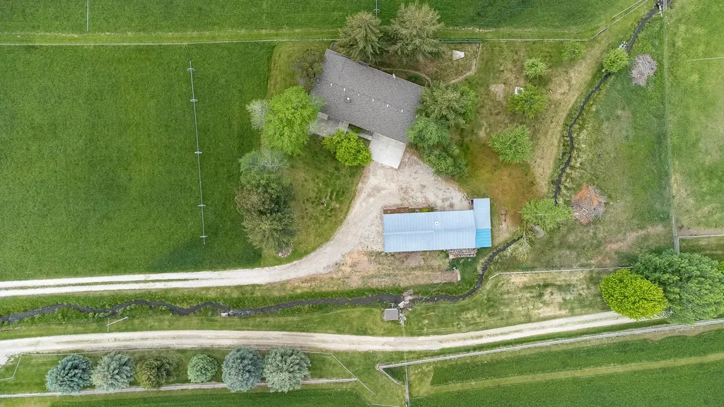 904 S Shoshone Loop Hamilton MT 59840