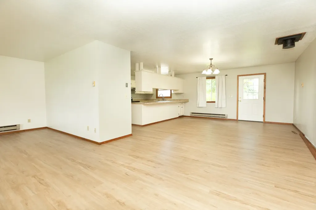 904 S Shoshone Loop Hamilton MT 59840