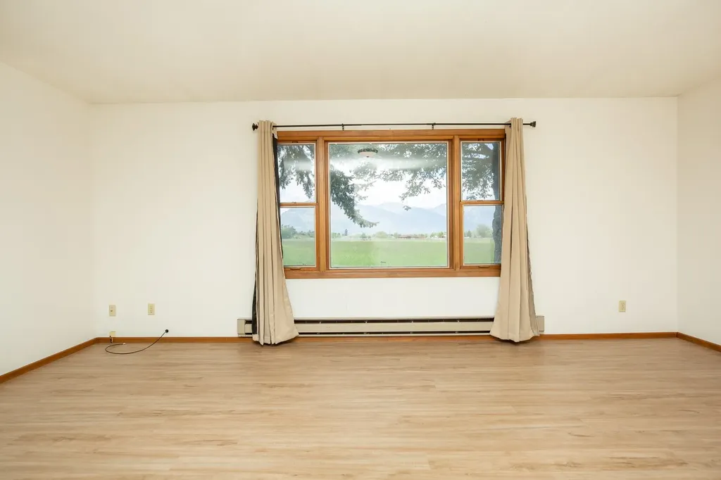 904 S Shoshone Loop Hamilton MT 59840