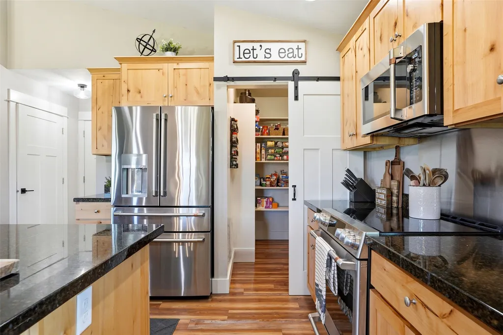 3190 Delaford Loop Stevensville MT 59870