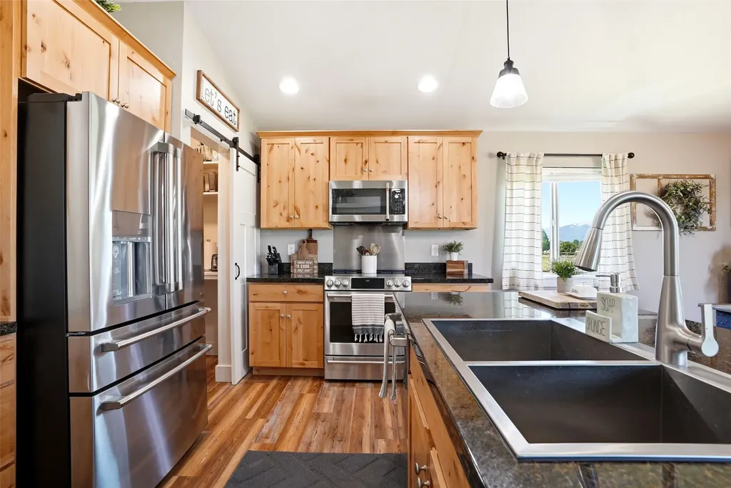 3190 Delaford Loop Stevensville MT 59870