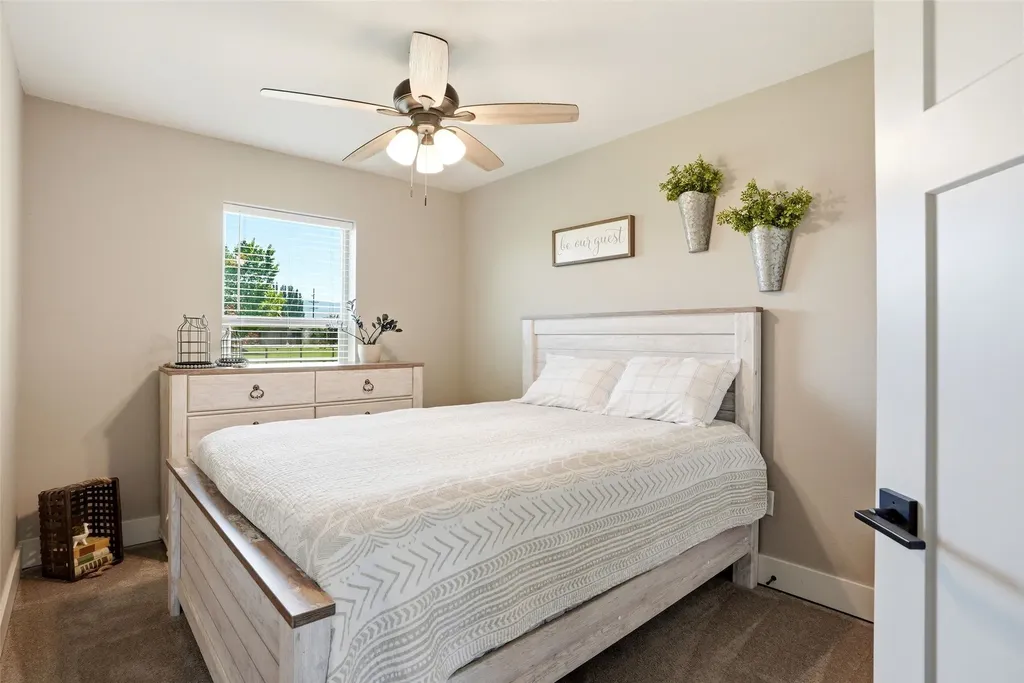 3190 Delaford Loop Stevensville MT 59870
