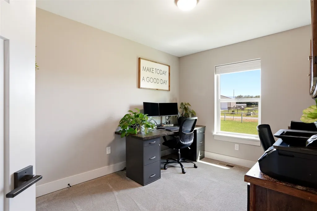 3190 Delaford Loop Stevensville MT 59870