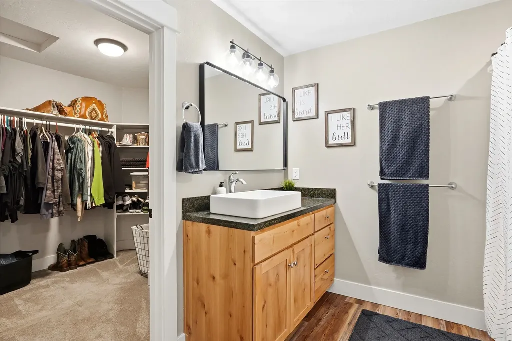 3190 Delaford Loop Stevensville MT 59870