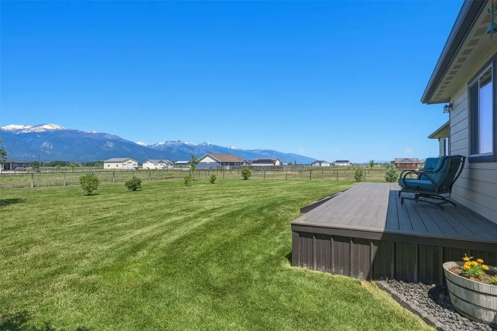 3190 Delaford Loop Stevensville MT 59870