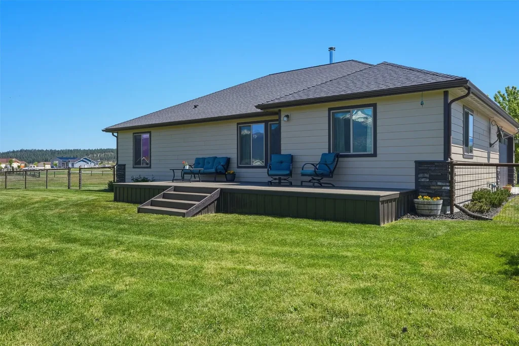 3190 Delaford Loop Stevensville MT 59870