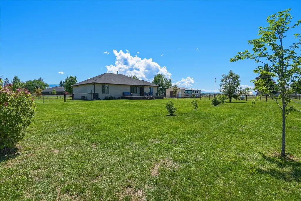3190 Delaford Loop Stevensville MT 59870