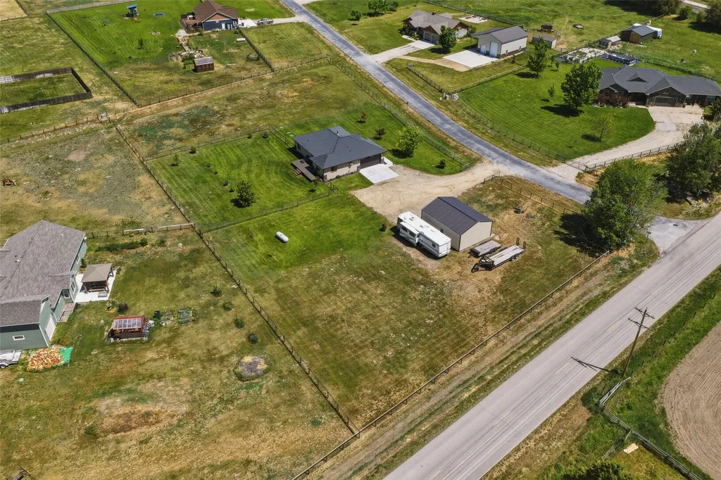 3190 Delaford Loop Stevensville MT 59870