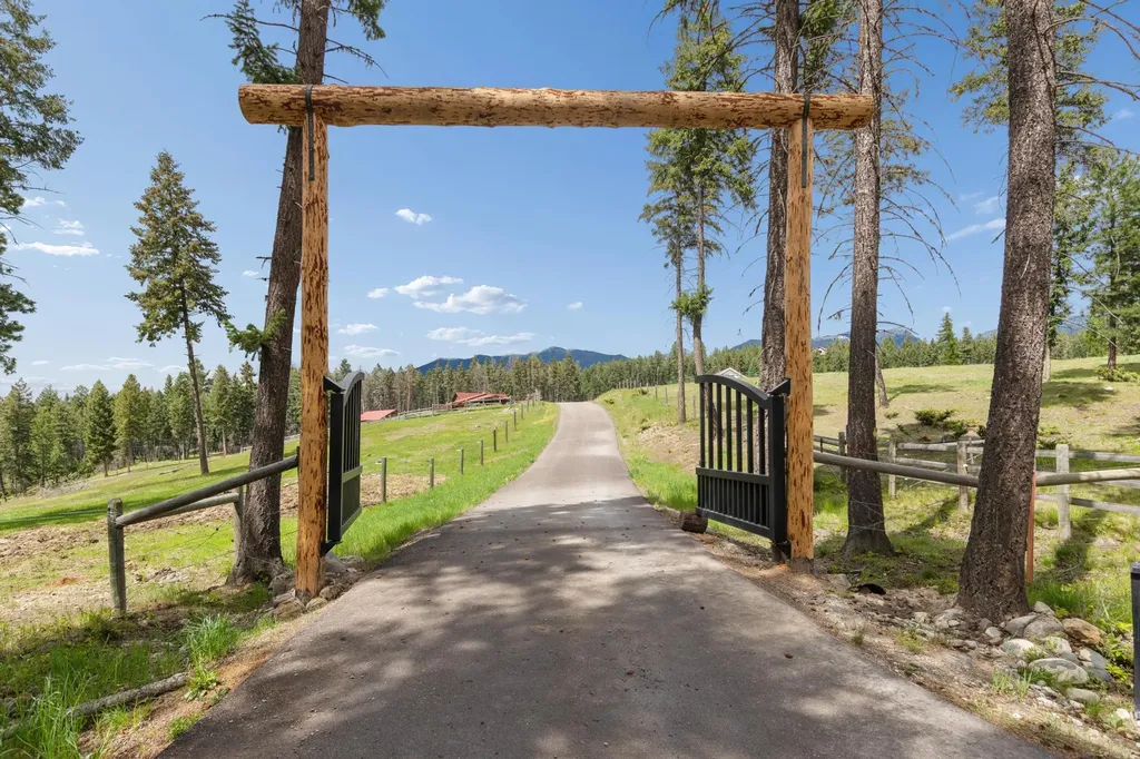 801 Corvette Drive Eureka MT 59917