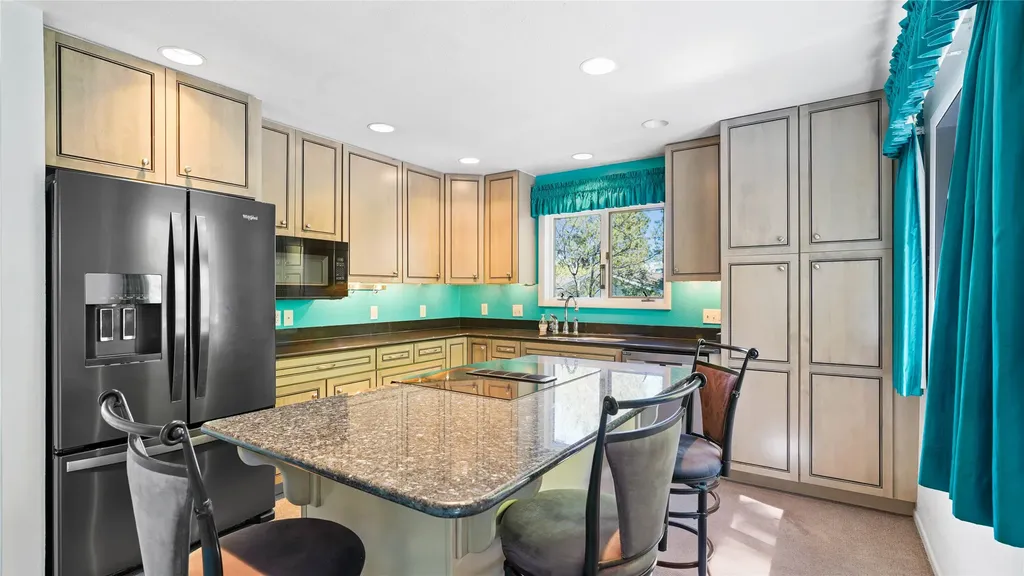 521 S Sanders Helena MT 59601