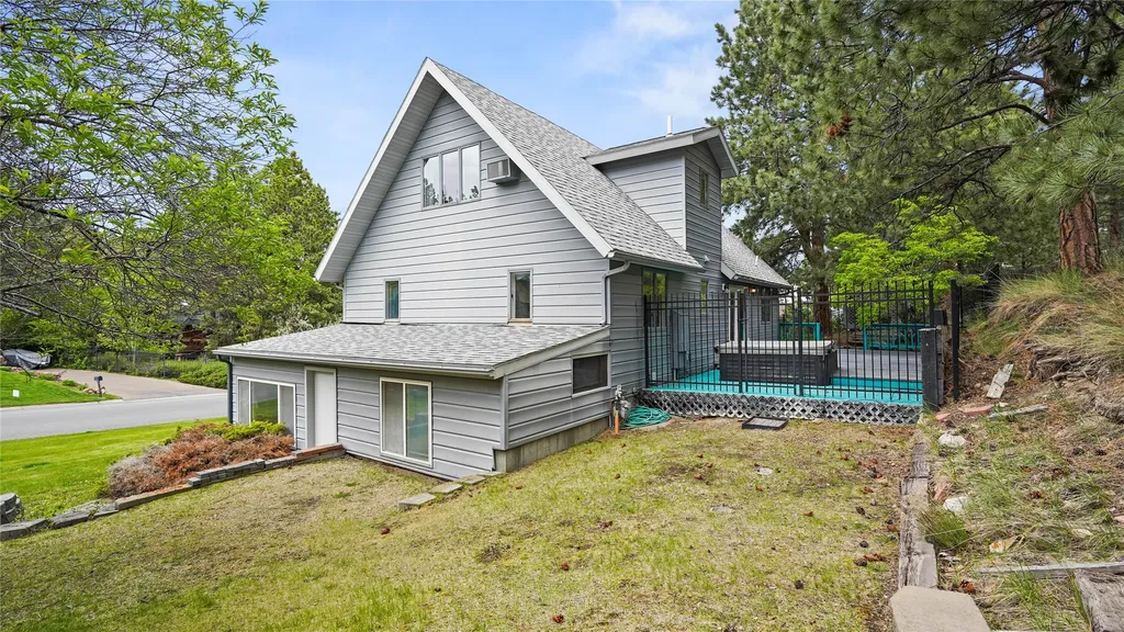 521 S Sanders Helena MT 59601