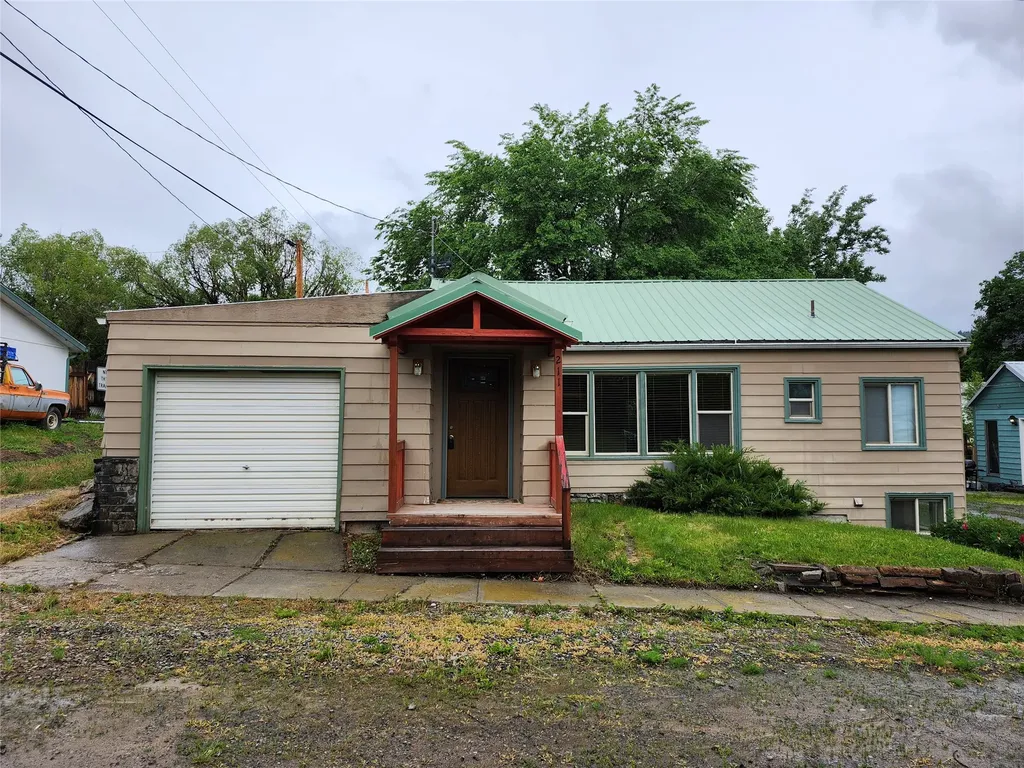 211 Wall Street Hot Springs MT 59845