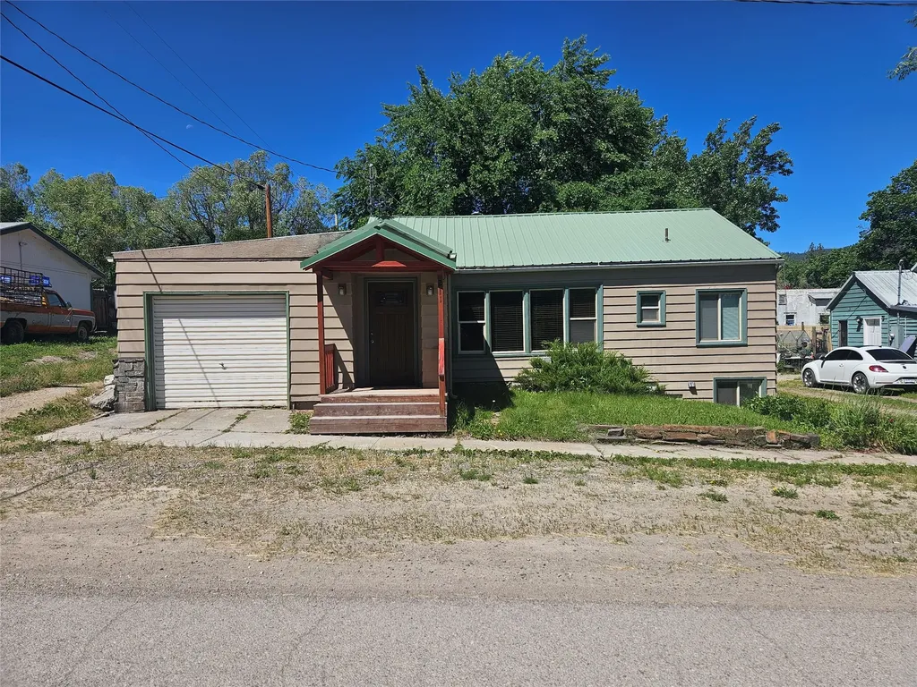 211 Wall Street Hot Springs MT 59845