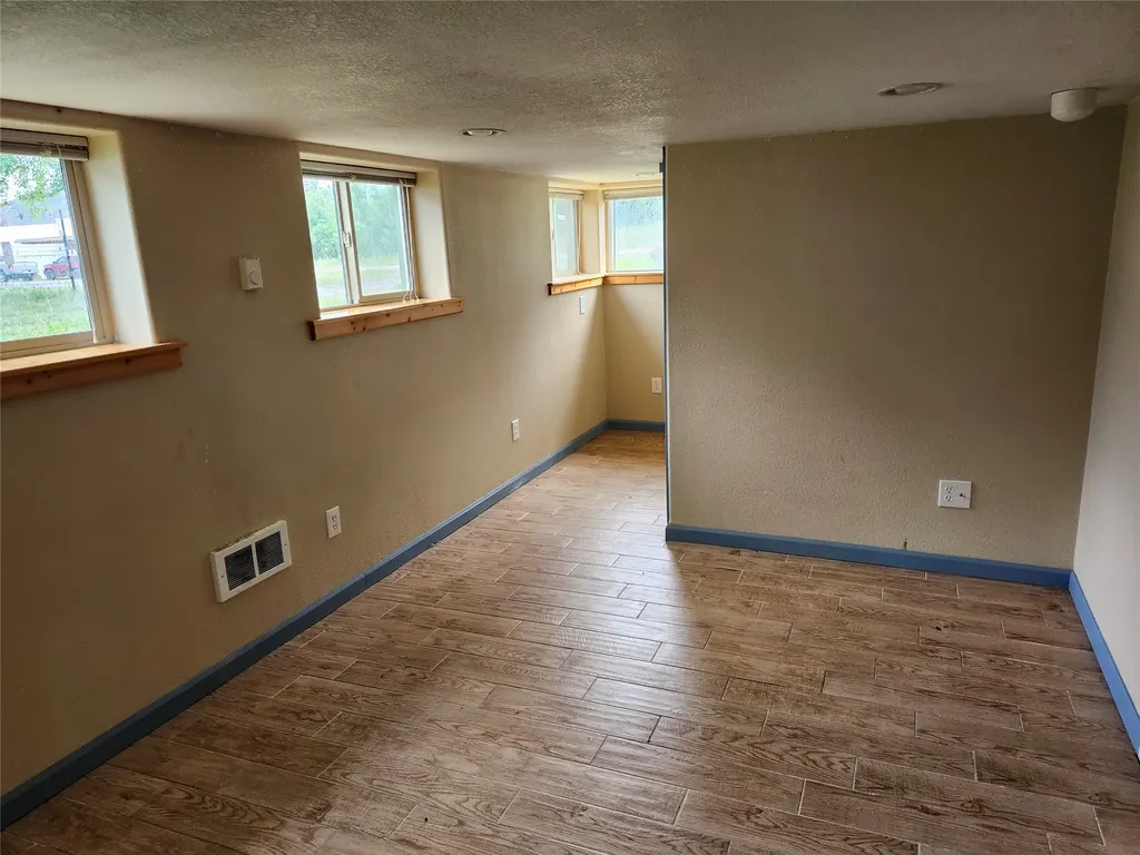 211 Wall Street Hot Springs MT 59845