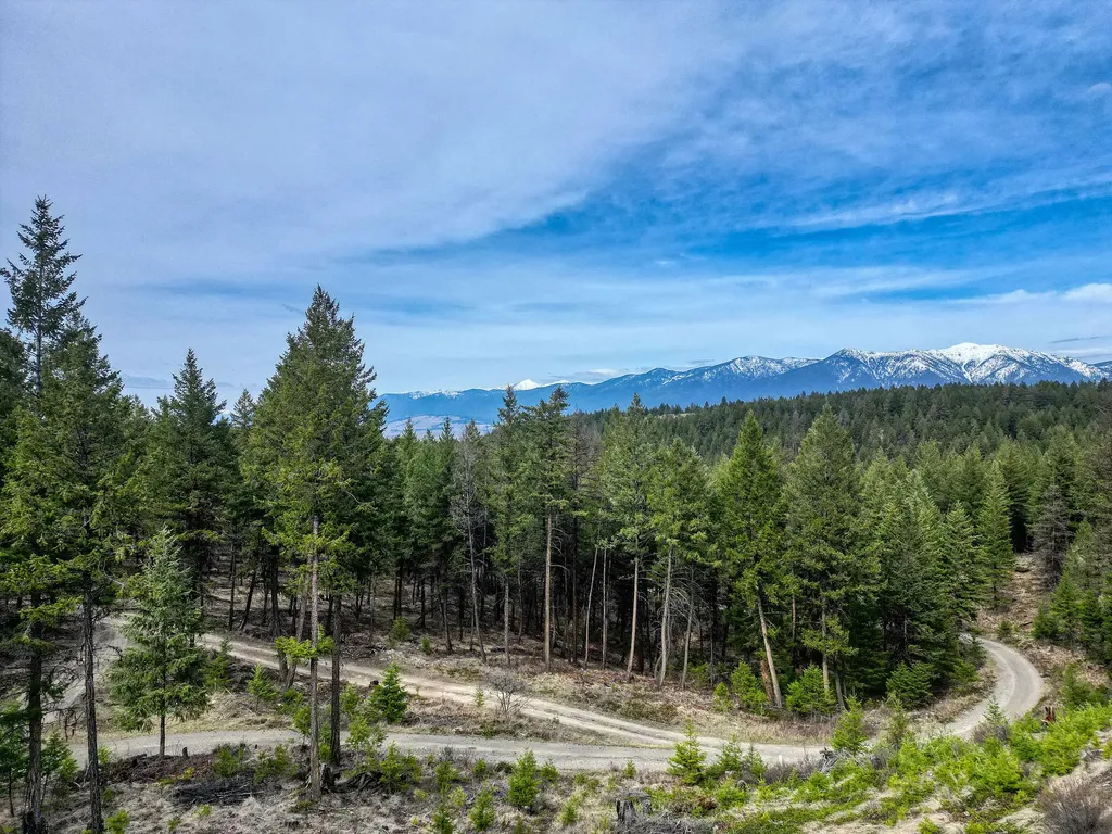 390 Crosscut Road Rexford MT 59930