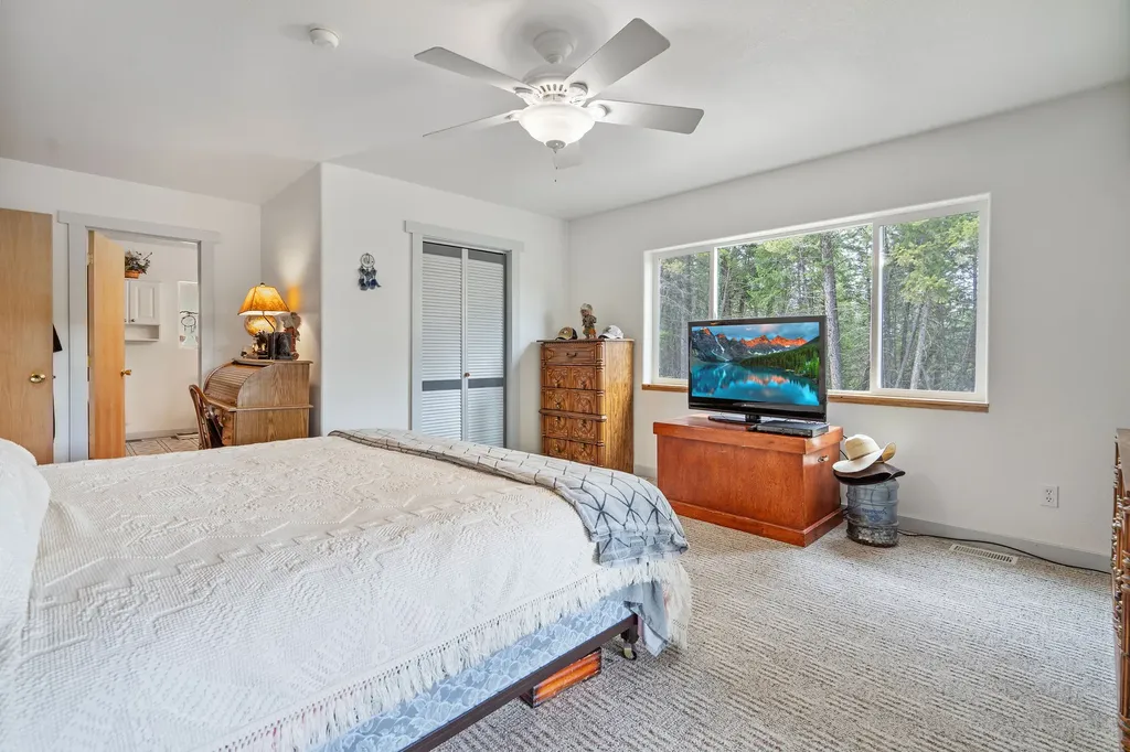 390 Crosscut Road Rexford MT 59930