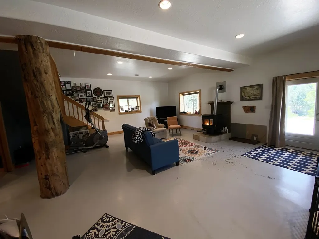16676 Mt Highway 1 Anaconda MT 59711