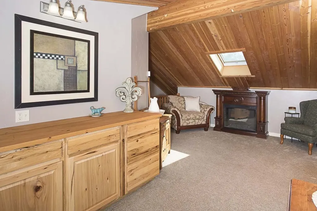 7734 Us Highway 212 Roberts MT 59070