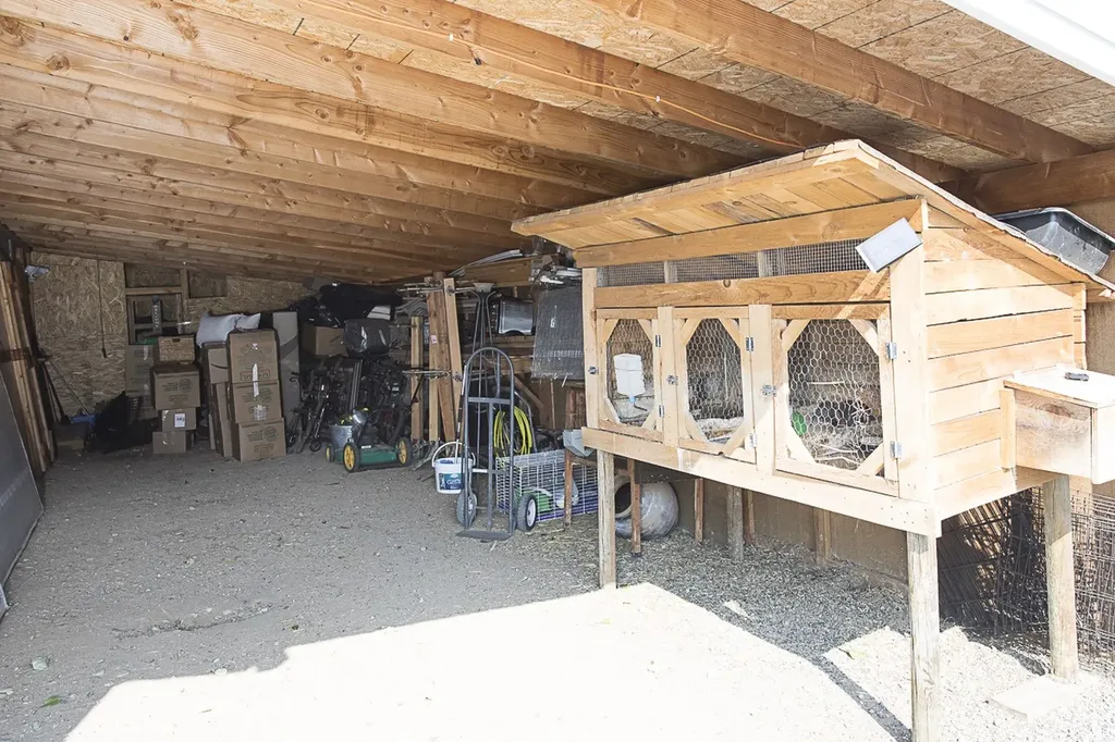 7734 Us Highway 212 Roberts MT 59070