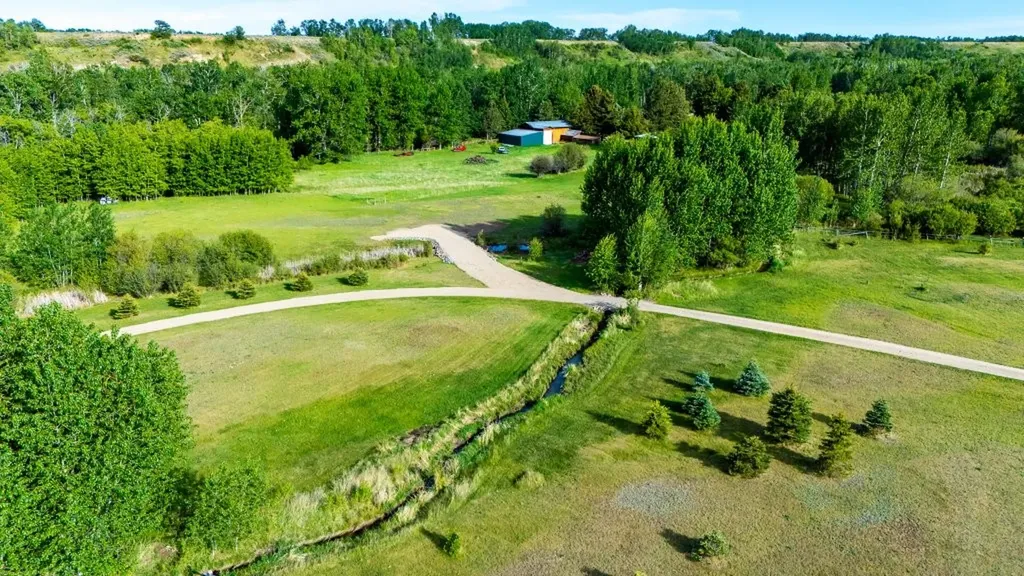 7734 Us Highway 212 Roberts MT 59070