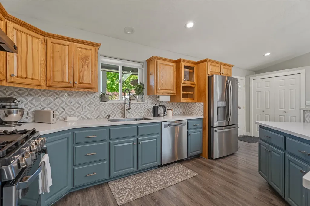 21119 Handley Loop Clinton MT 59825