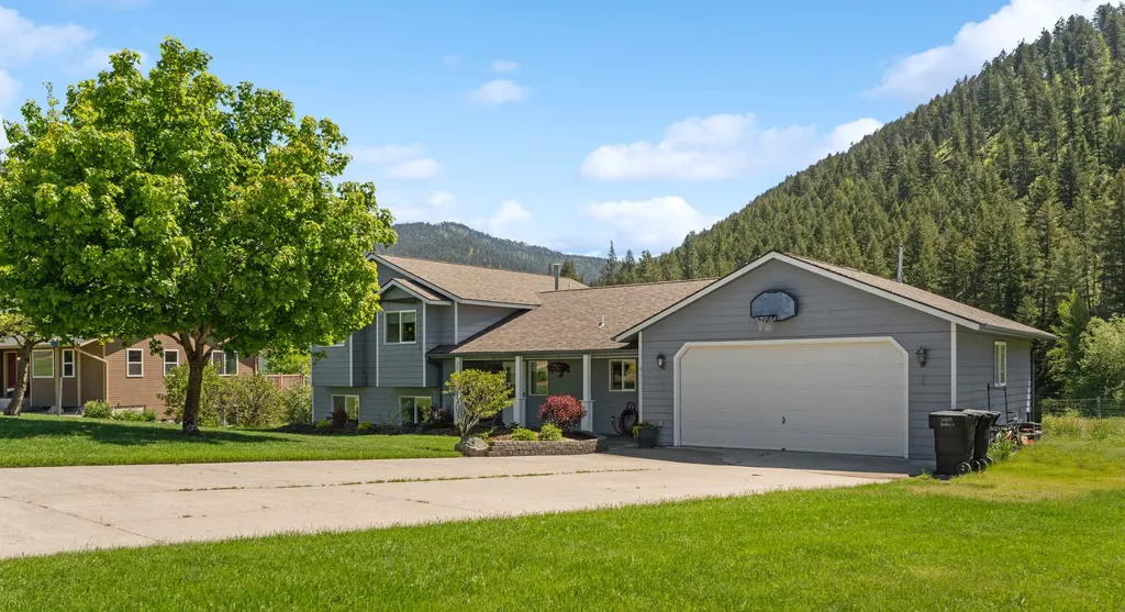 21119 Handley Loop Clinton MT 59825